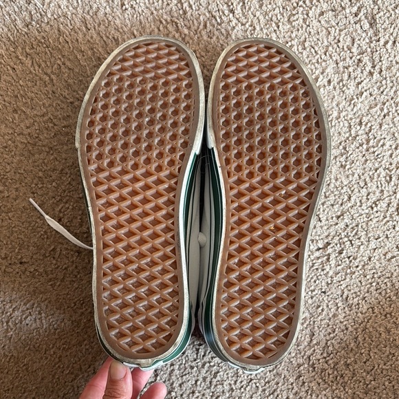 Vans White and Green Platform Shoes - Picture 5 of 7